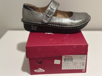 Women Alegria Paloma Shoes (Size 38; US Size 8)