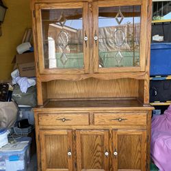 BEAUTIFUL VINTAGE OAK CHINA CABINET WITH BEVELED GLASS ( 2 Parts)