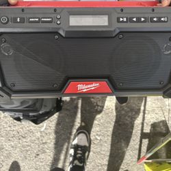 Milwaukee M18  Jobsite Radio