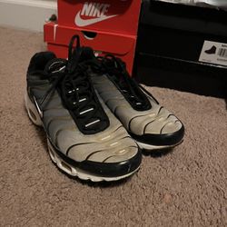 Nike Air Max Plus Tn Mens Black White Grey 852630-028 Shoes Sneakers Size 9.5 