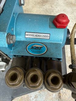 Pressure washer cat pump