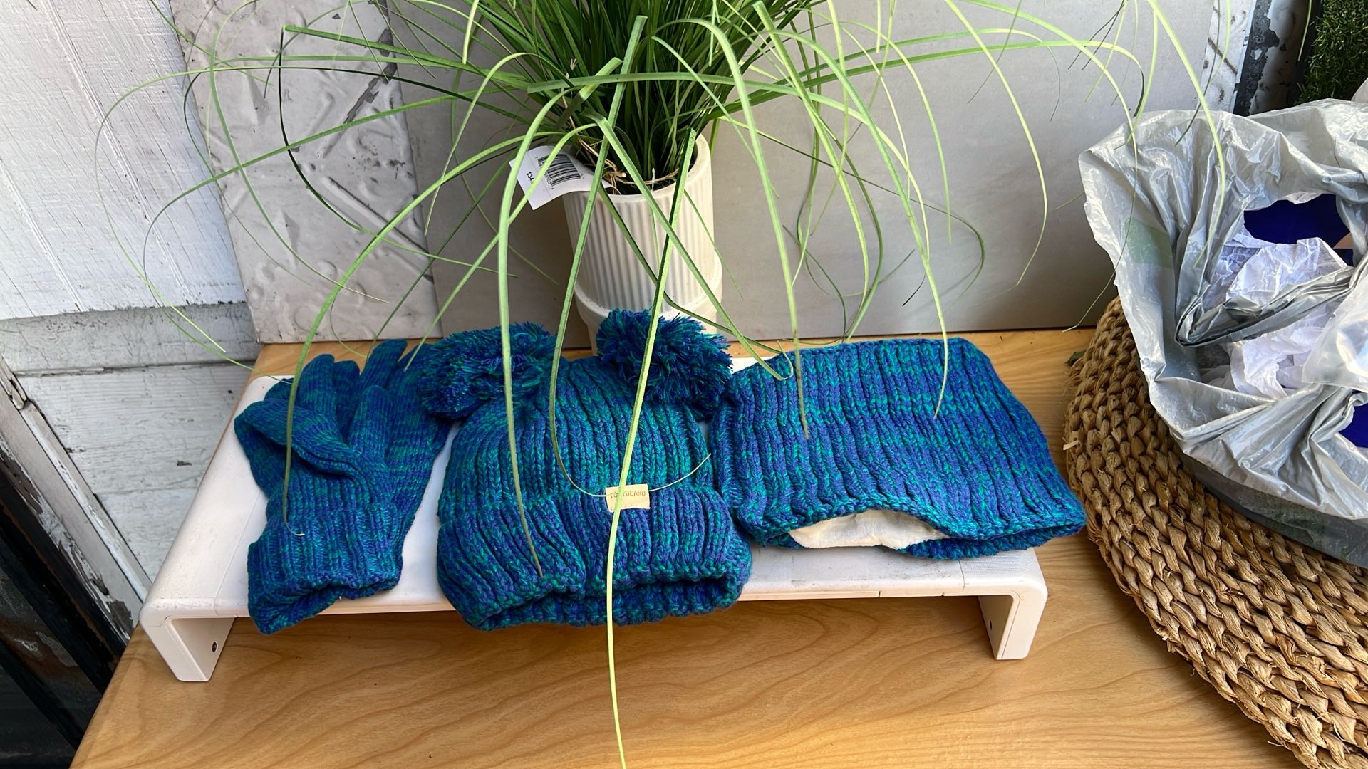 Winter Hat Scarf Gloves Set Children's Warm Knit Fleece Lined Pompom Hat for Kids Ages 3-9, Perfect for Boys and Girls WhatsApp WhatsApp Messenger Mes