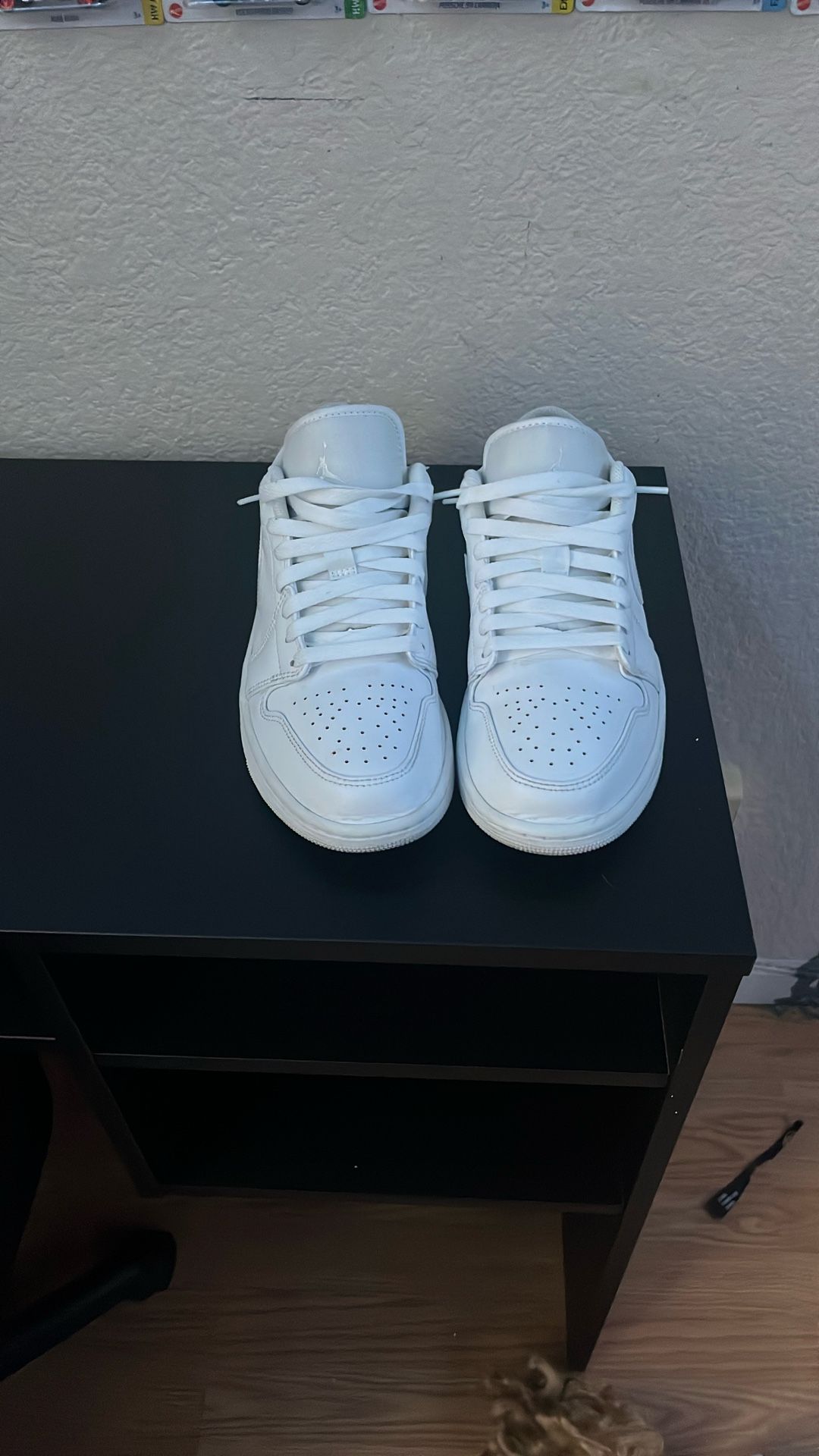 Nike Air Jordan 1 Low Triple White