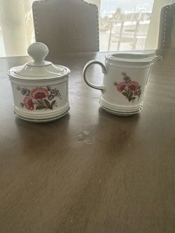 Mitterteich Sugar and Creamer Set