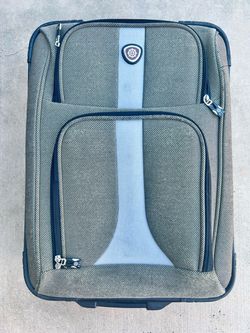 Luggage, 22 inch carry-on