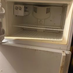 Kenmore Refrigerator 