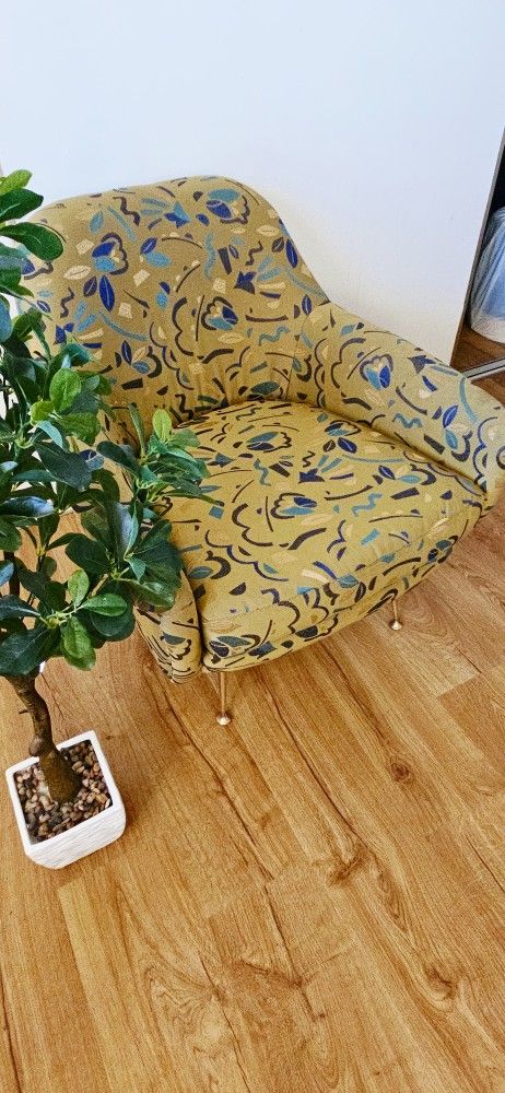 Comfy Accent Chair