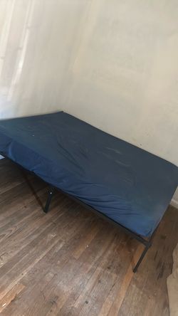 Queen mattress and metal frame