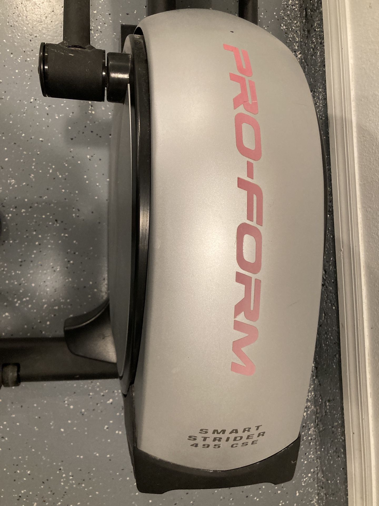 Proform crosstrainer smart strider online 495 cse