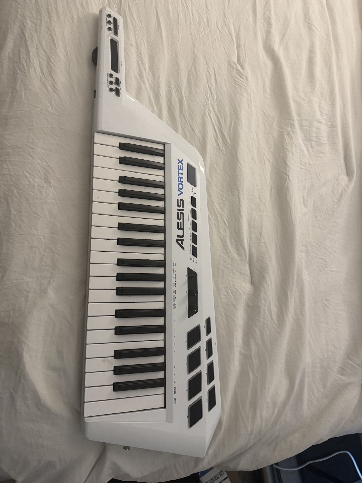 Alesis Vortex Keytar Midi Controller Mk 1