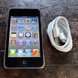 iPod Touch 3rd Generation 32gb (5000+ Songs)