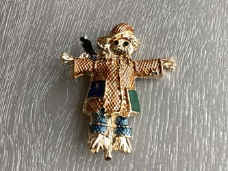 Cute Golden Halloween Scarecrow Brooch Intricately Detailed W/ Enamel & Rhinestones