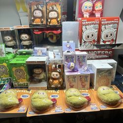 Pop Mart - Labubu,Skull Pandas And More 