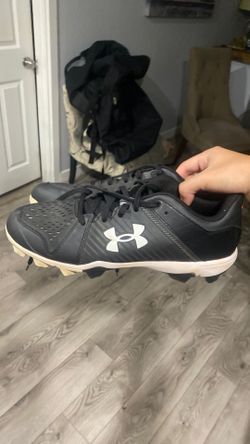 Cleats size 9.5
