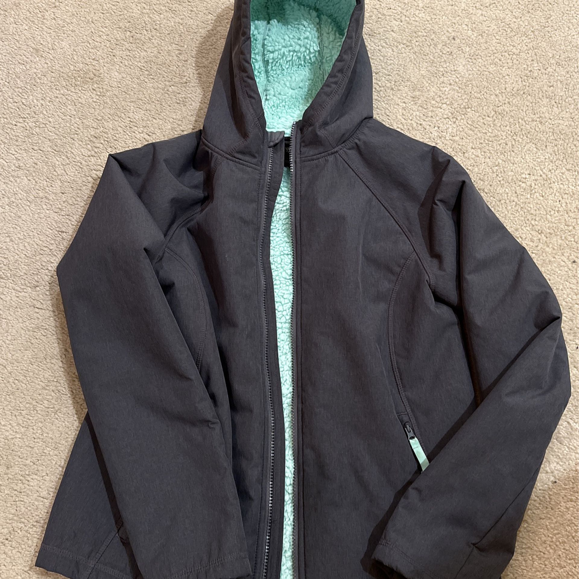 All In Motion Sherpa Softshell Jacket for Sale in Redmond, WA - OfferUp