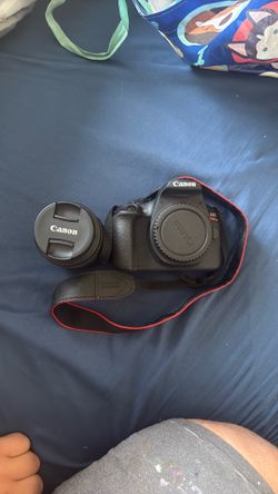 Canon Rebel T7 with SD card and accessories
