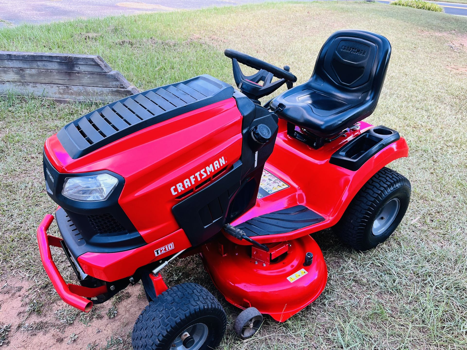 Craftsman T210 Riding Mower