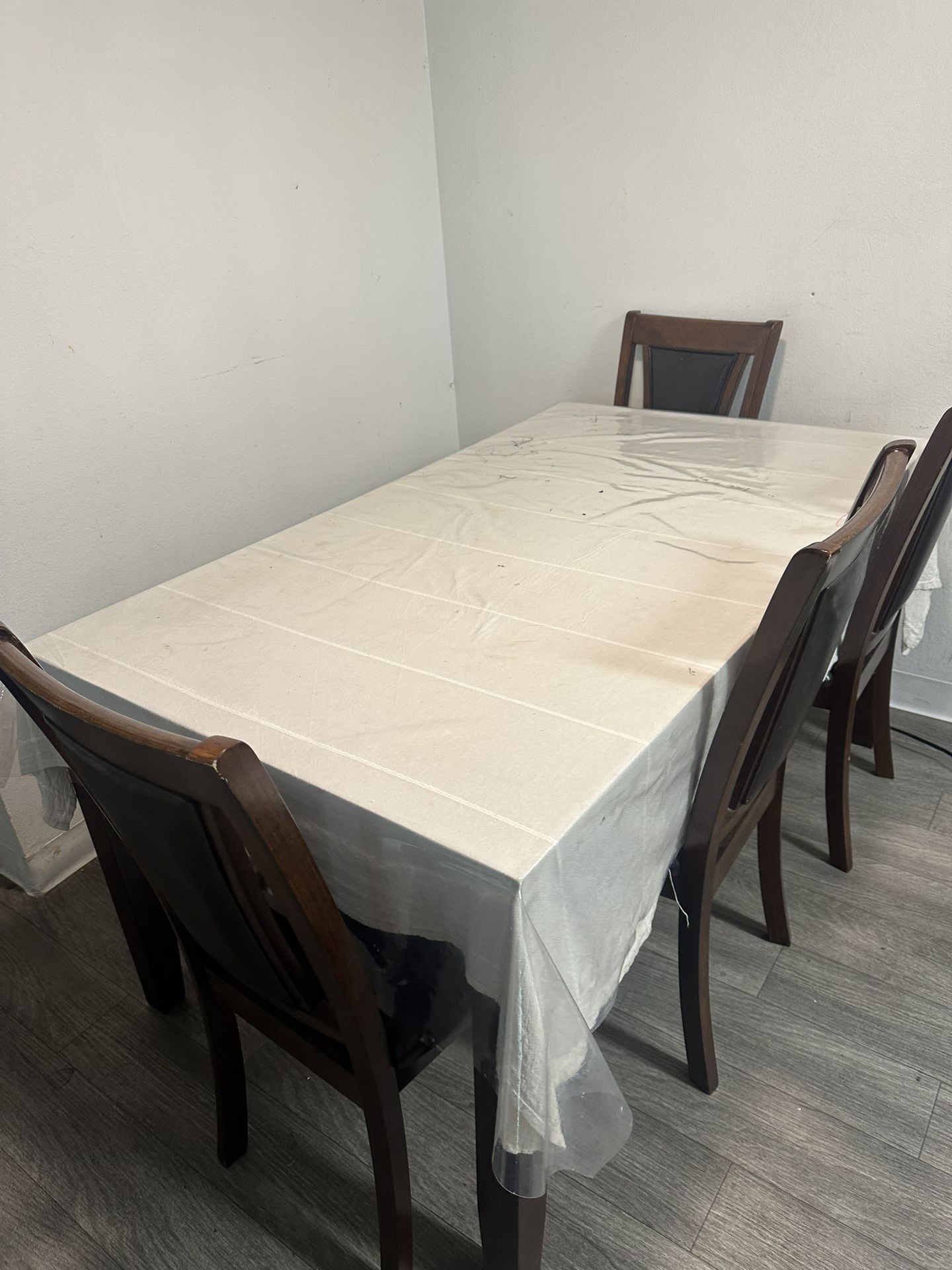 Dinning Table