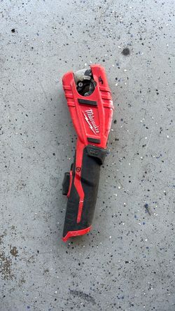 Copper tubing cutter