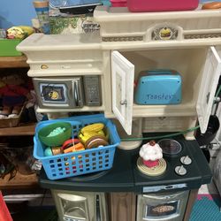 Cunas Pequeñas Y Mesa De Cambiar Pañales