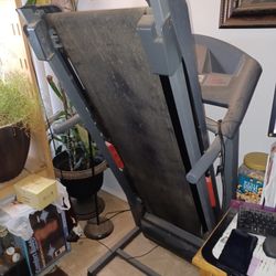 Weslo Cadence G 5.9 Treadmill