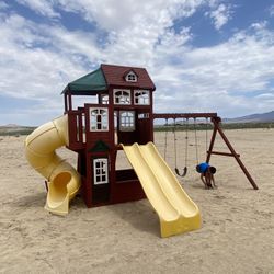 Swing Set , Used , Delivery And Installation 
