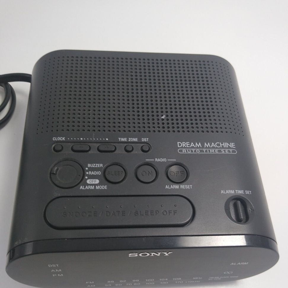 Sony Dream Machine Icf C218 Clock Radio Euc Black For Sale In Cleveland Oh Offerup