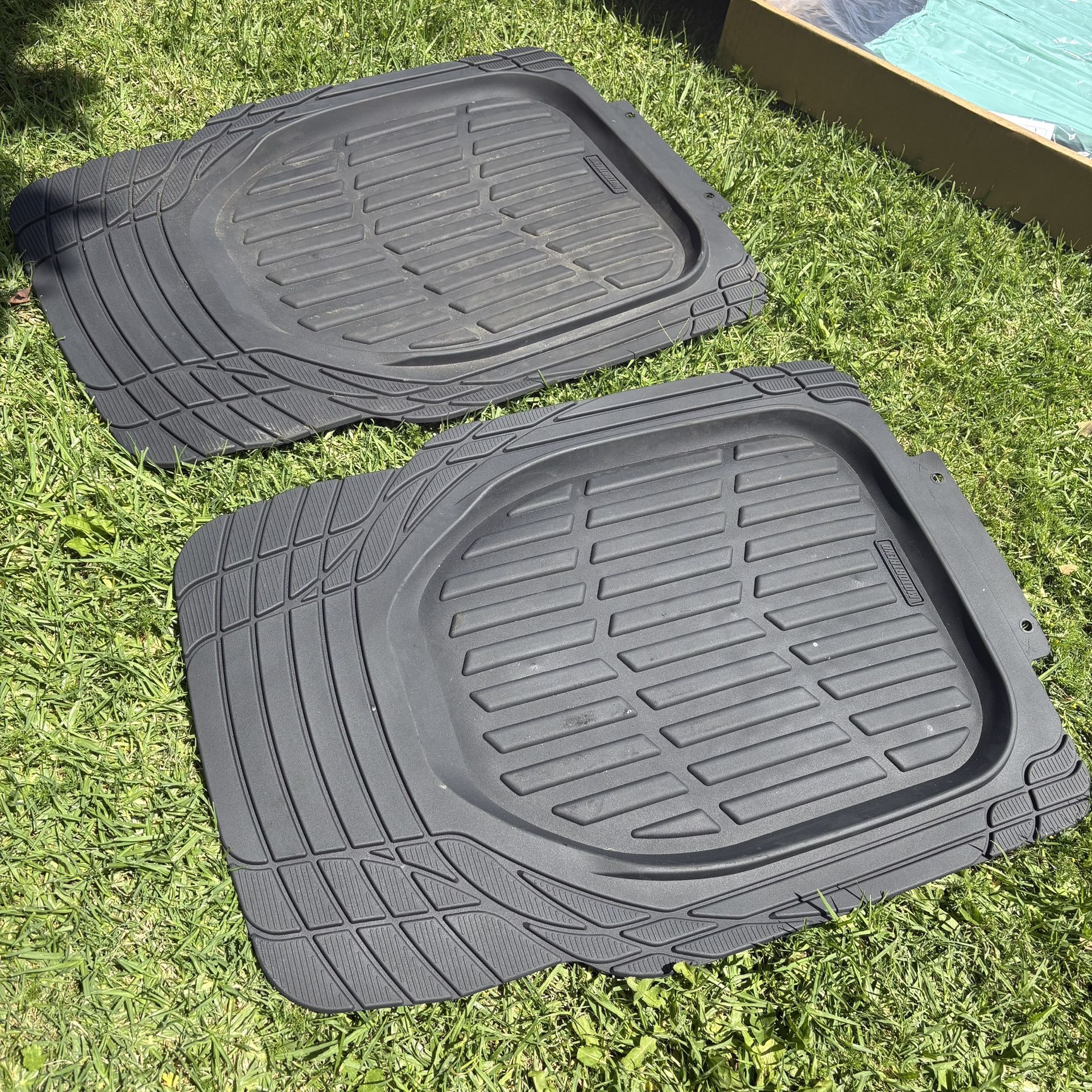 ALL WEATHER * UNIVERSAL FRONT FLOOR CAR MATS