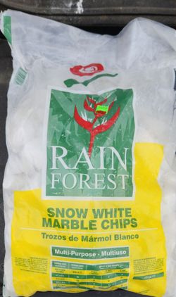 Snow White Marble Chips