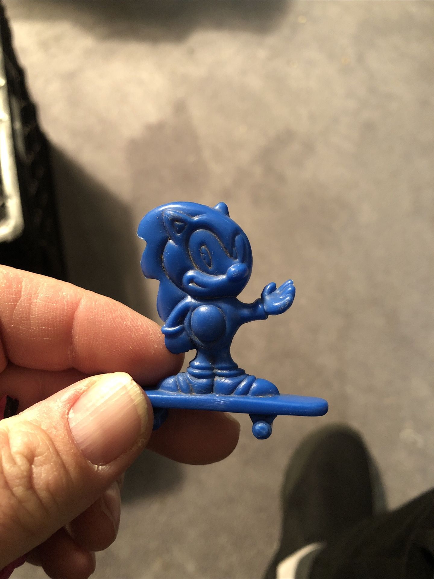 Sonic The Hedgehog Skateboard Cookie Crisp Cereal Prize Figure 1993. Blue
