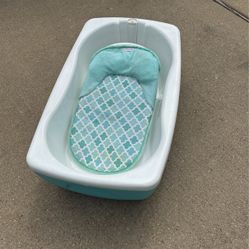 Summer Baby Tub With Sling. 