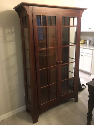 New And Used Furniture For In Naples Fl Offerup Display Cabinet With Glass Shelves For In Naples Fl