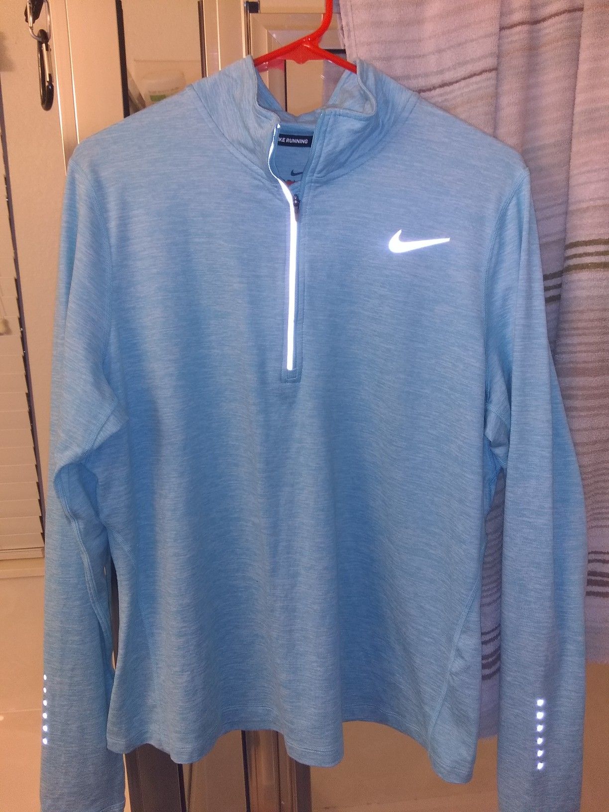 Womens XL dri fit nike running