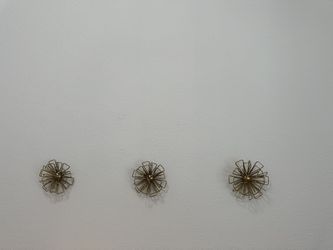 Flower Wall Art - Gold Metal