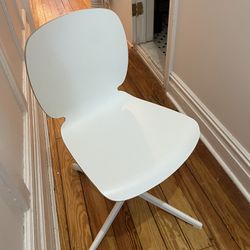 IKEA LEFAIRNE Swivel Desk Chair