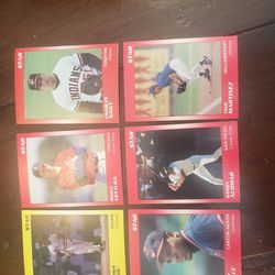 1989 STAR CO. Baseball Card Lot containing approximately 200 cards