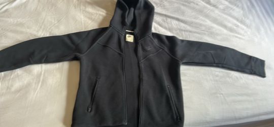Nike tech (youth)