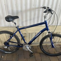 Trek Shift 3 Large Adult Bike