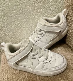 Boys Nike Shoes - Size 9c