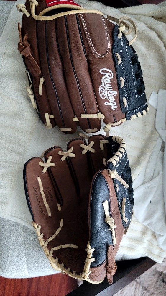 Rawlings 2 Right Hand Gloves