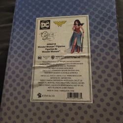 Wonder Woman Statue Figure