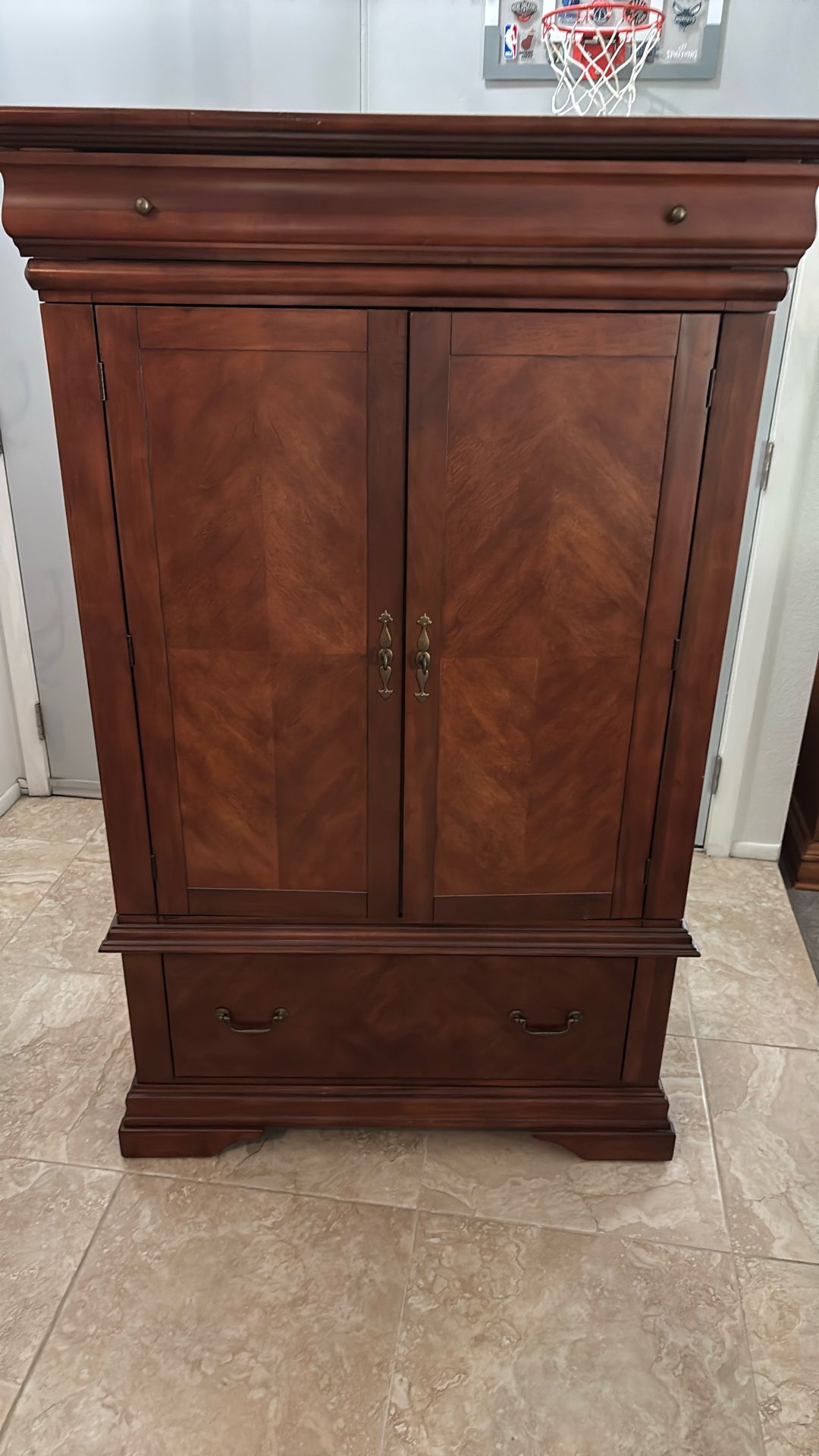 Armoire