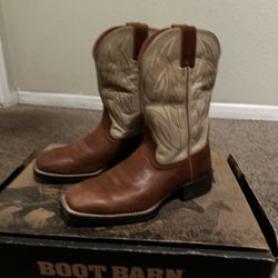 Brown Justin Boots from Boot Barn size 9