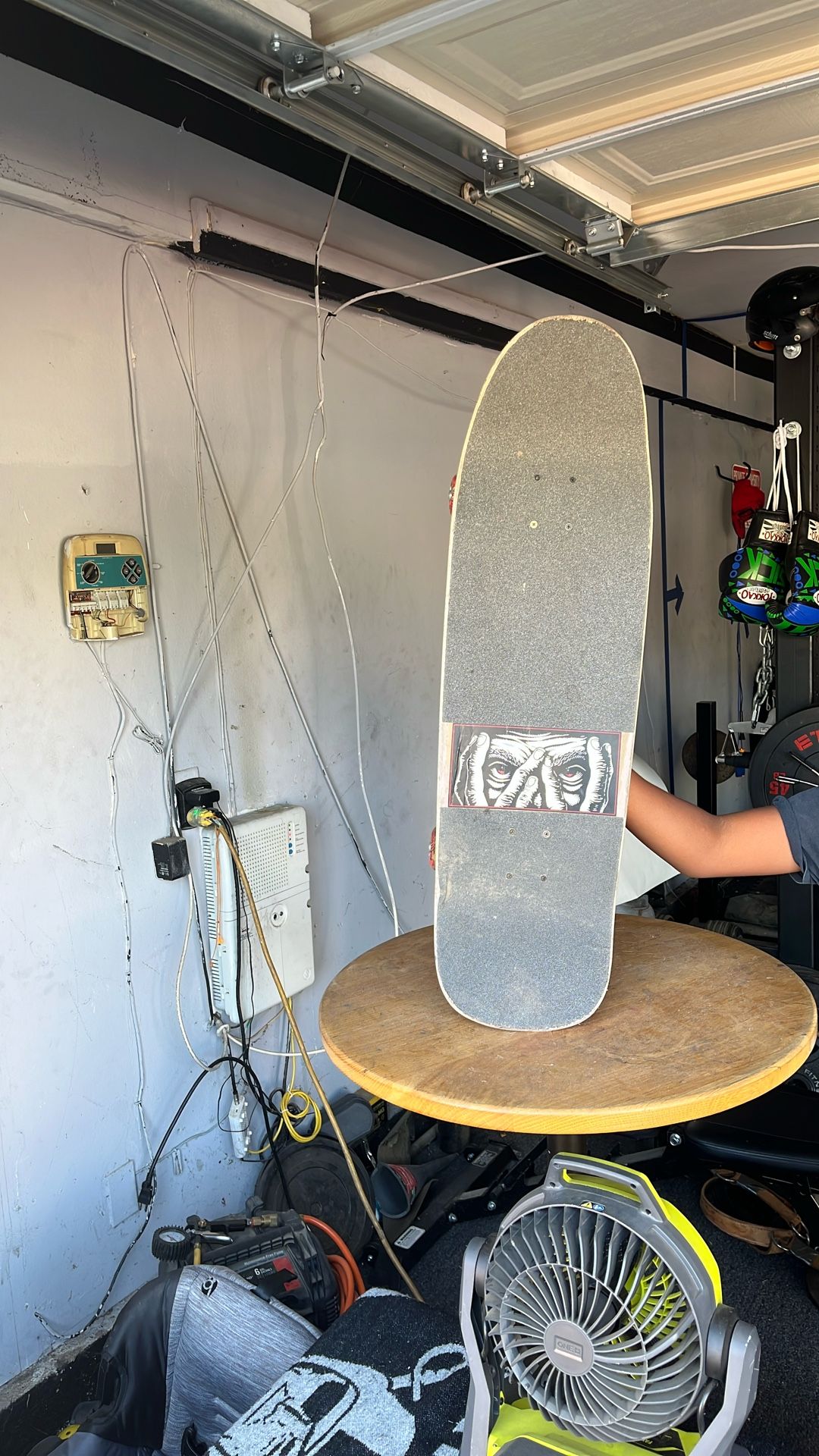 Trick SKATEBOARD