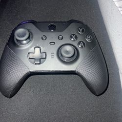  Xbox Elite Series 2 Core Wireless Gaming Controller – Black – Xbox Series X|S, Xbox One, Windows PC, Android, and iOS 