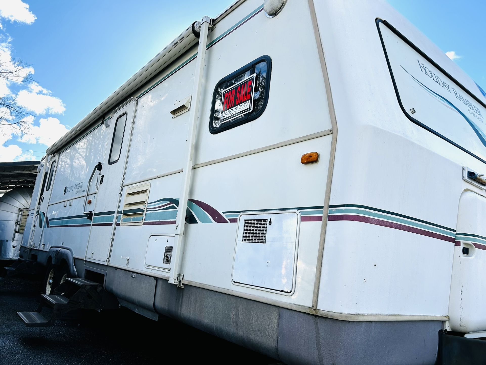 1997 Holiday Rambler Aluma-Lite Custom 32' & 12' Slide