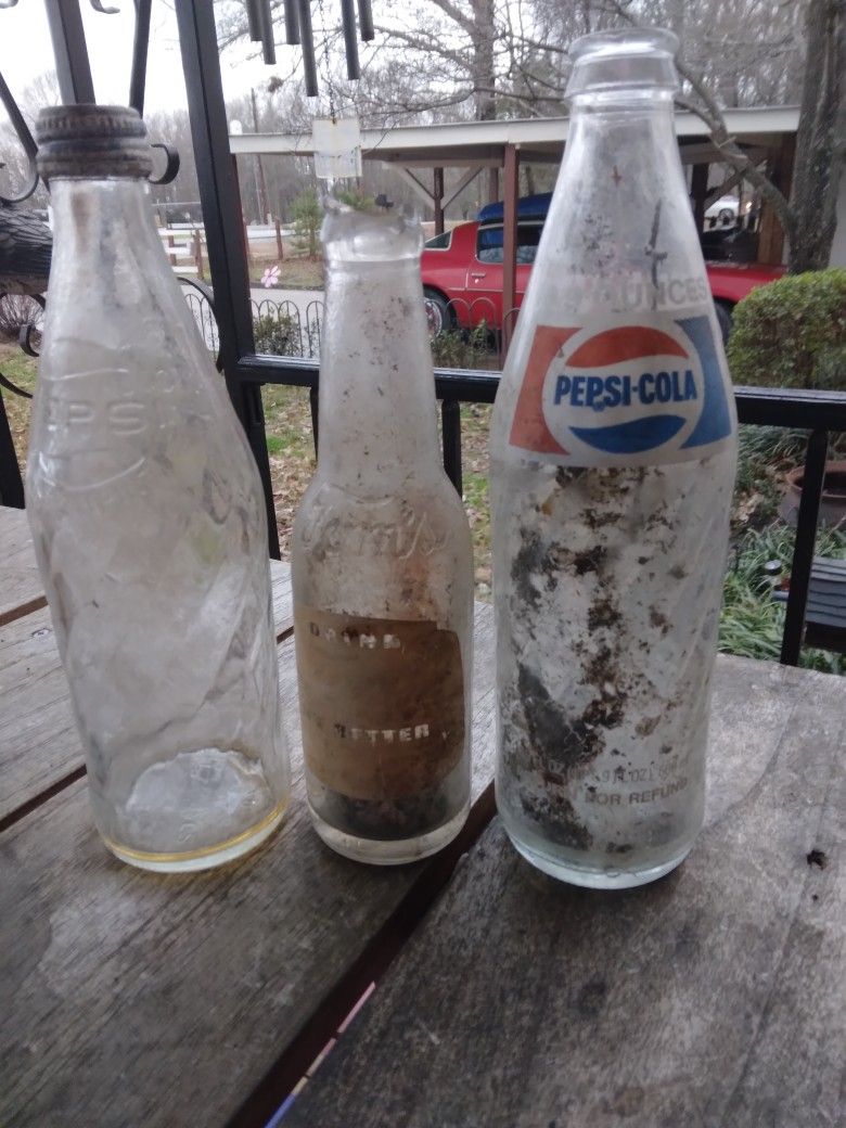 Old. Pepsi Bottles,Tom's Bottle
