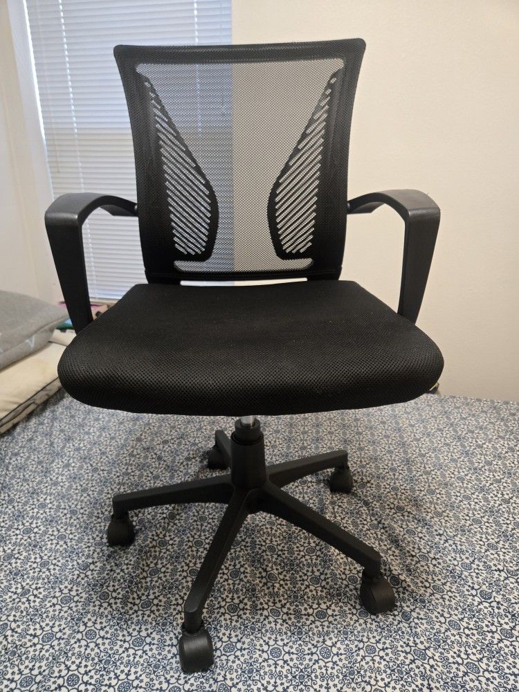 Black Pneumatic /Adjustable Student or Office Desk Chair