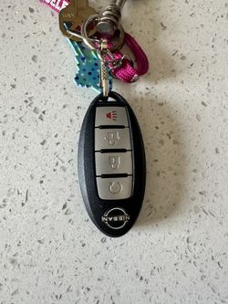 2022 Nissan Rouge key fob