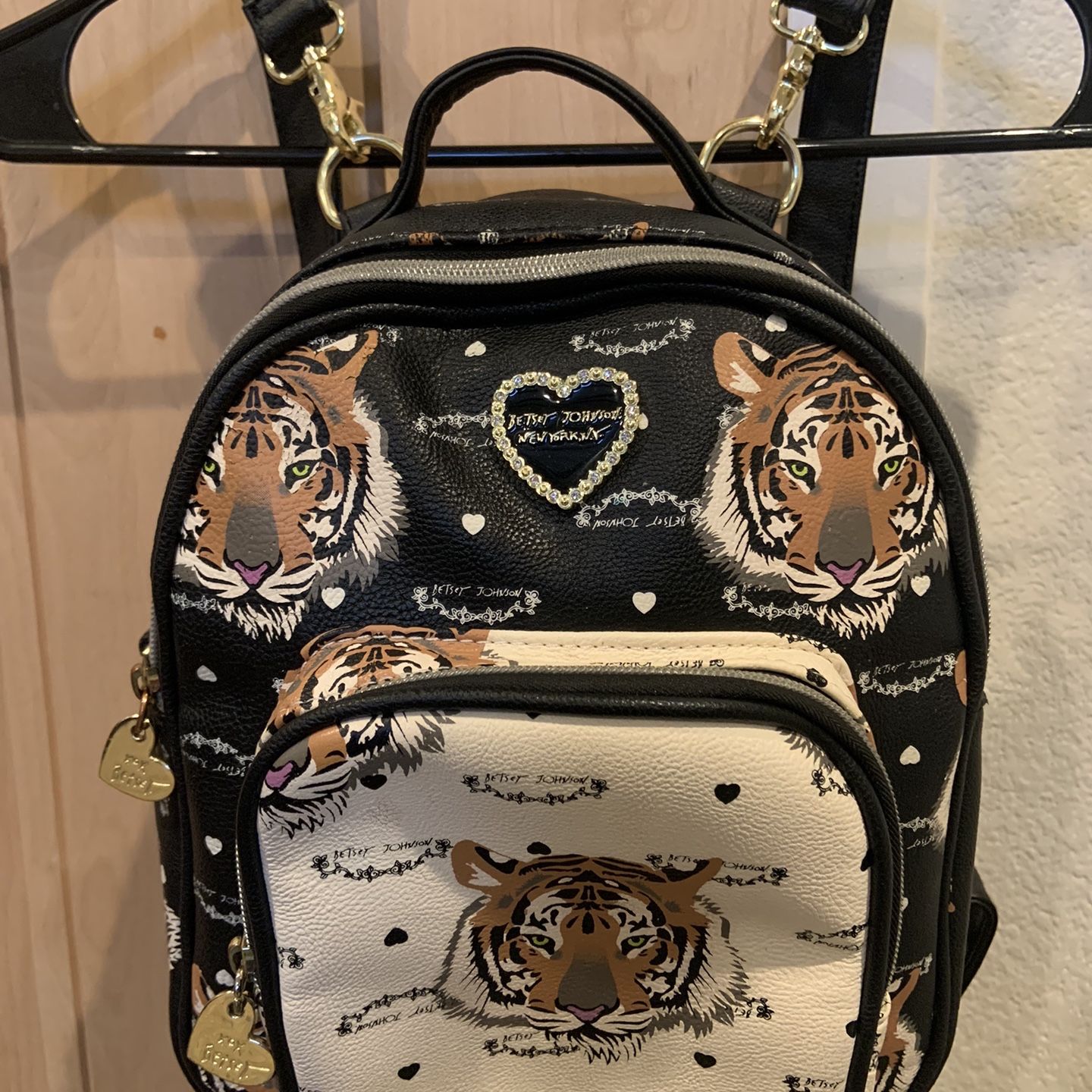 Betsey johnson shop tiger backpack